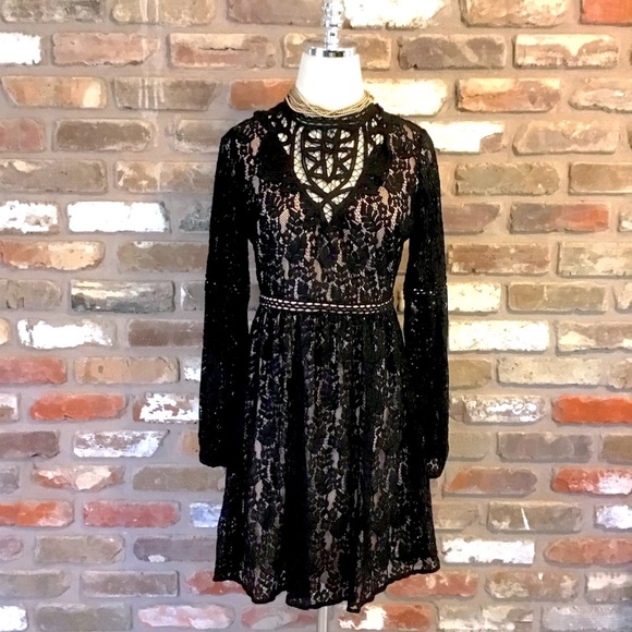 FLYING TOMATO Women’s Black Lace Long Sleeve Boho Dress M - Picture 1 of 4